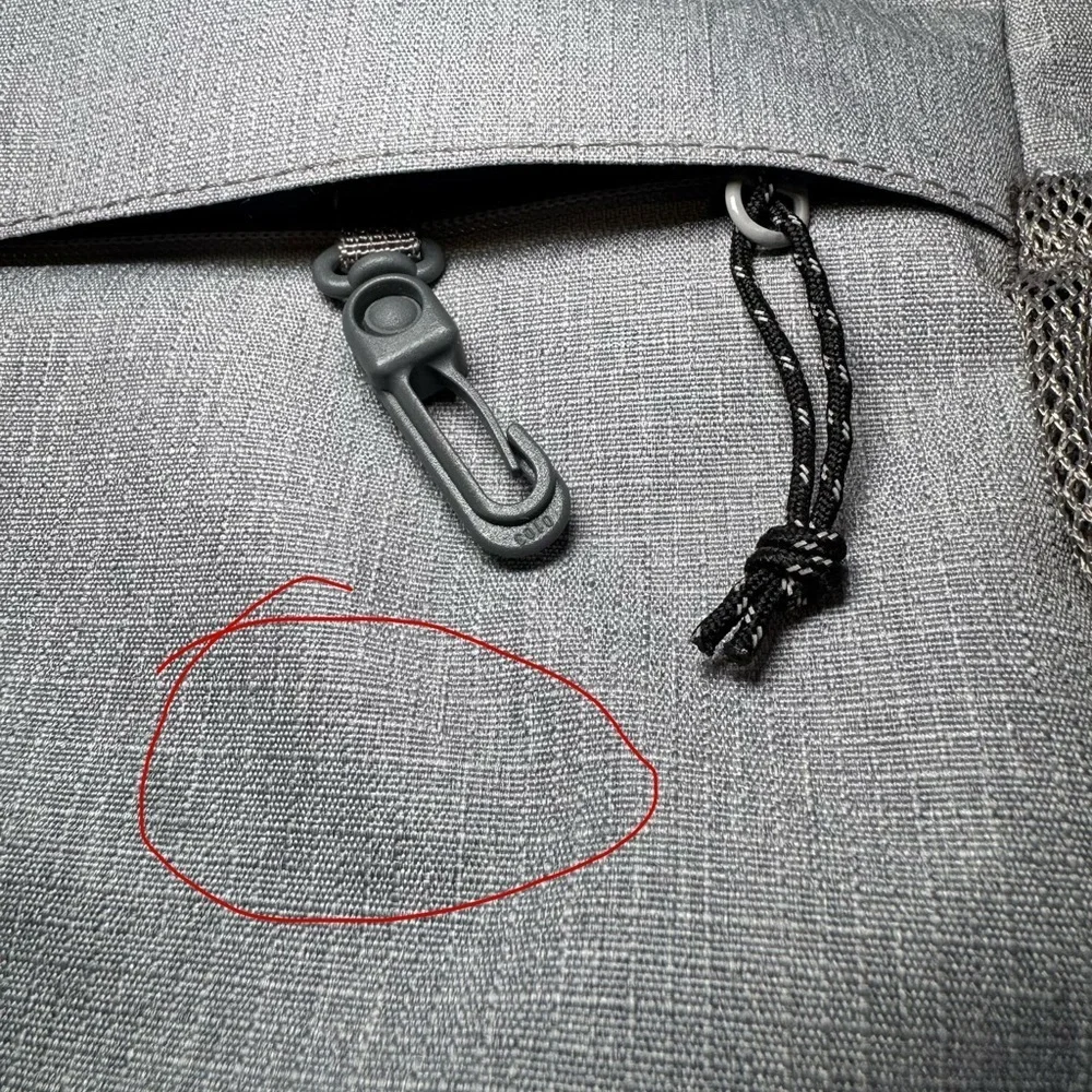 L.L.Bean Comfort Carry Messenger Bag in grey